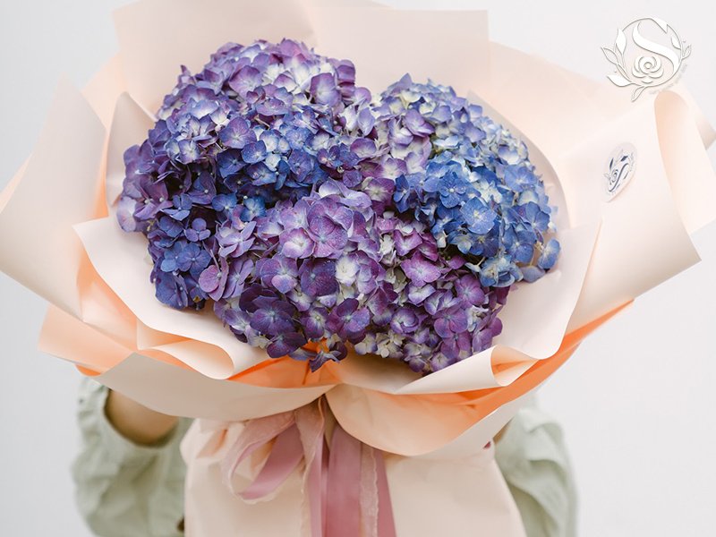 Những mẫu hoa thường được dùng làm hoa cưới cầm tay cô dâu