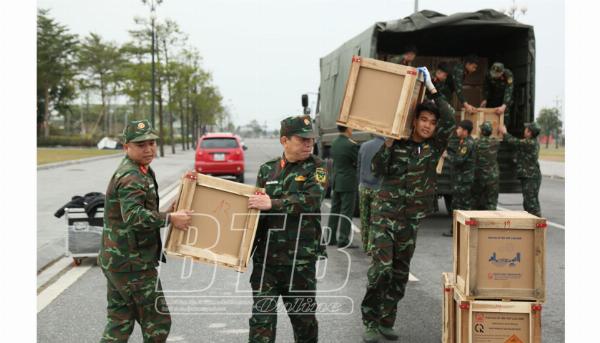 Pháo hoa rực rỡ đêm giao thừa Tết Nguyên Đán ở Việt Nam